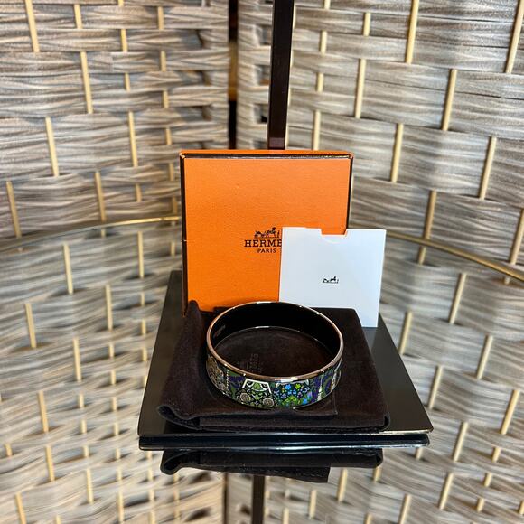 Hermes Enamel Bangle Bracelet - Picture 1 of 7